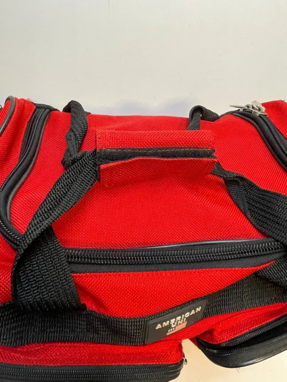 American Uni travel duffle bag 18